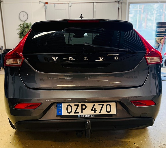 Volvo V40 7 of 19