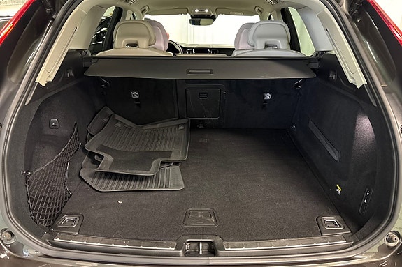 Volvo XC60 13 of 14
