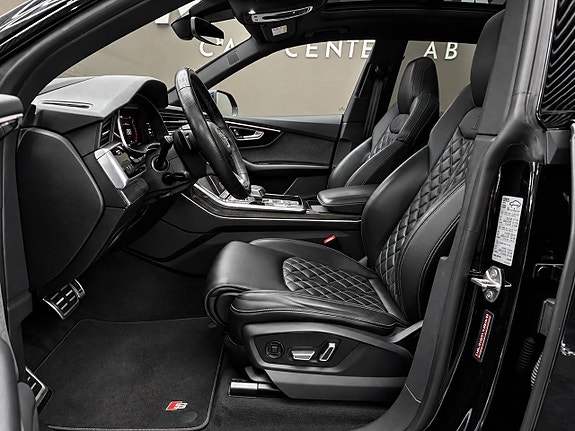 Audi SQ8 7 of 27