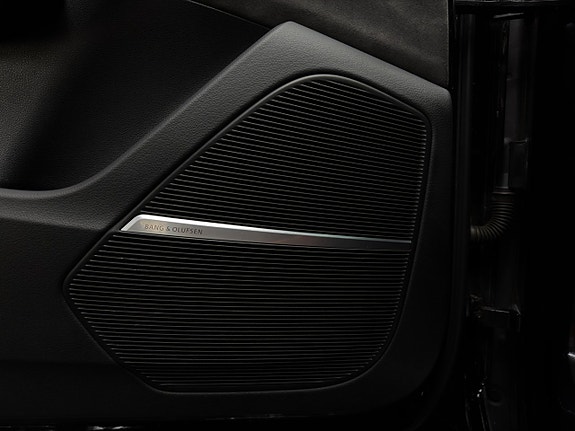 Audi SQ8 10 of 27