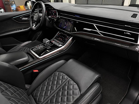 Audi SQ8 22 of 27