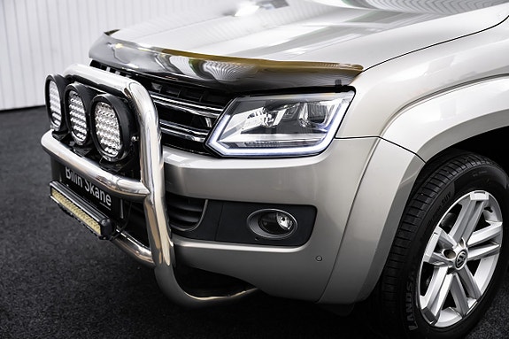 Volkswagen Amarok 8 of 27