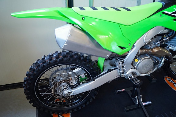 Kawasaki KX 450 8 of 9