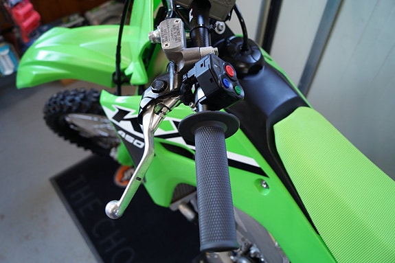 Kawasaki KX 450 3 of 9