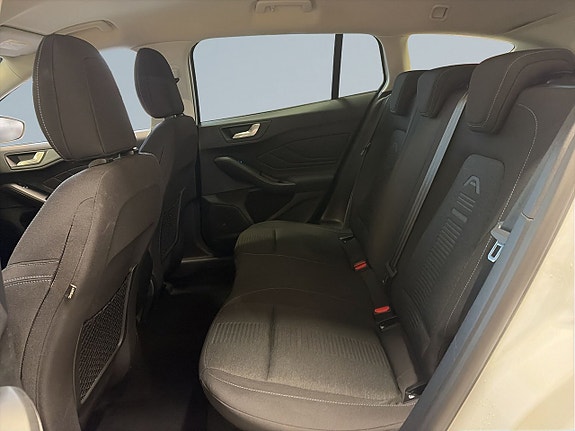 Ford Focus 13 of 18