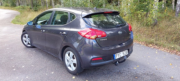 Kia Ceed 3 of 5