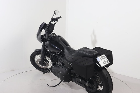 Harley-Davidson Street Bob 6 of 7