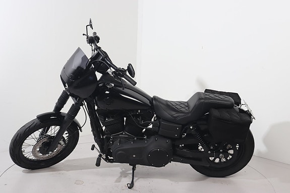 Harley-Davidson Street Bob 5 of 7