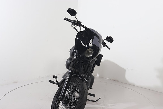 Harley-Davidson Street Bob 3 of 7
