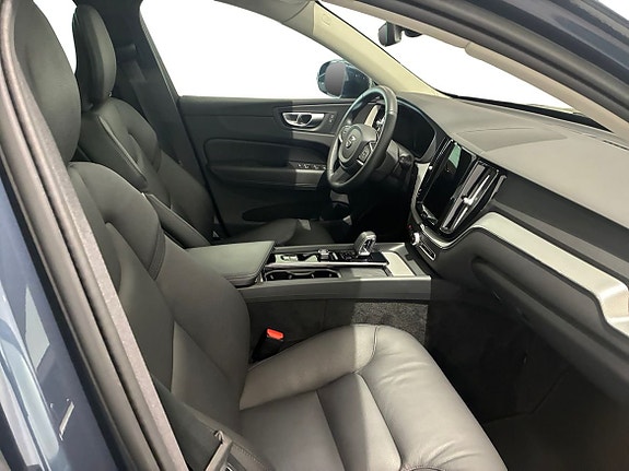 Volvo XC60 4 of 16