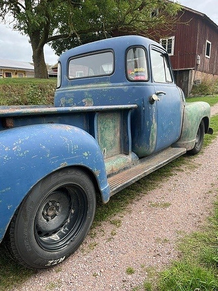 Chevrolet Pickup 5 of 11