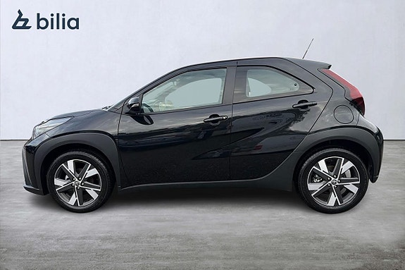 Toyota Aygo X 3 of 21