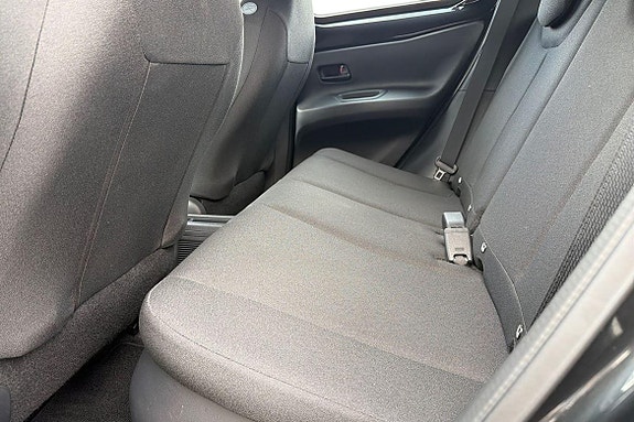 Toyota Aygo X 13 of 21