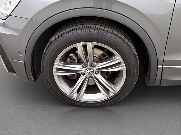 Volkswagen Tiguan 28 of 30