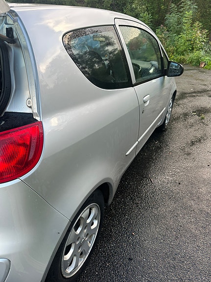 Mitsubishi Colt 3 of 3