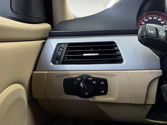 BMW 330d 11 of 22