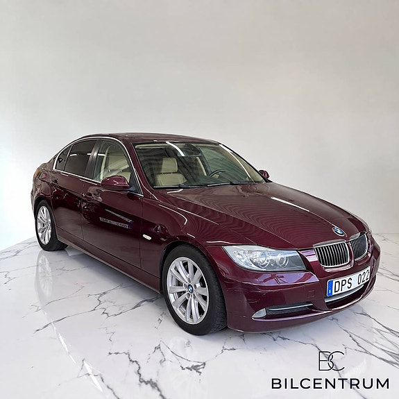 BMW 330d 3 of 22