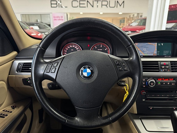 BMW 330d 8 of 22