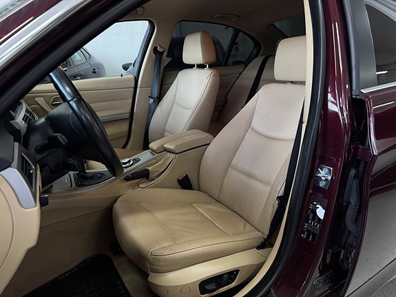 BMW 330d 17 of 22