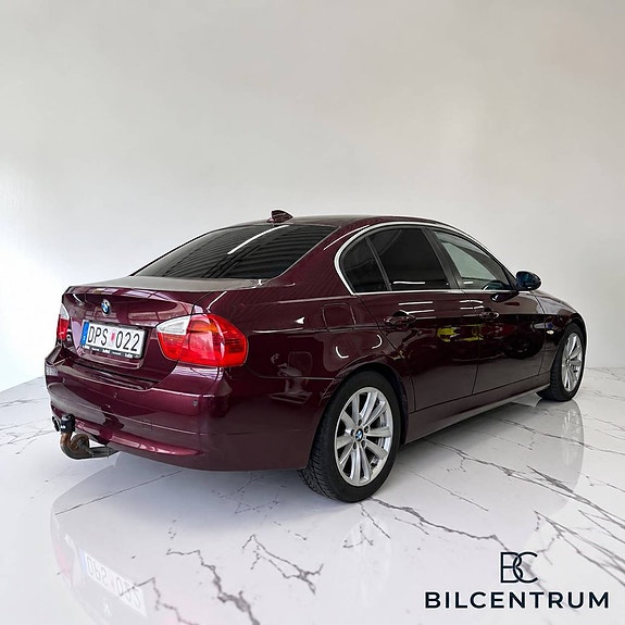 BMW 330d 6 of 22
