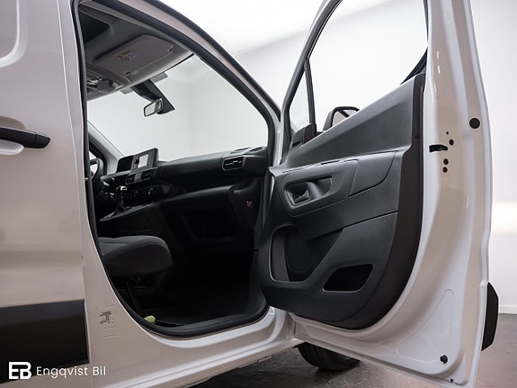 Peugeot Partner 28 of 30