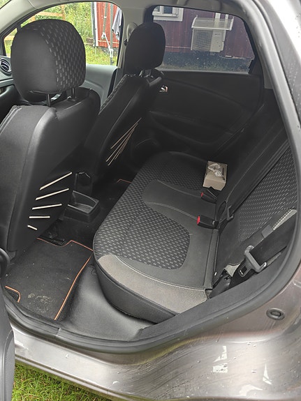 Renault Captur 6 of 8