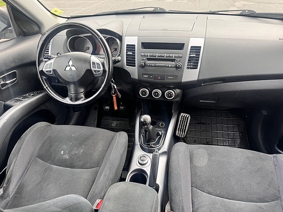 Mitsubishi Outlander 5 of 7