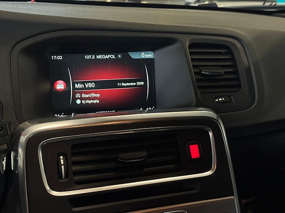 Volvo V60 Cross Country 16 of 19