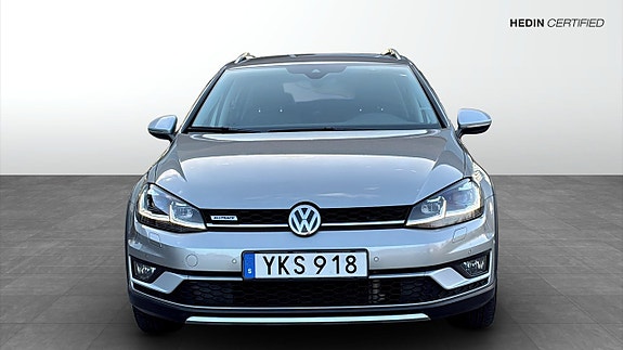 Volkswagen Golf Alltrack 8 of 12