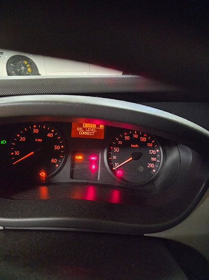Renault Trafic 11 of 11