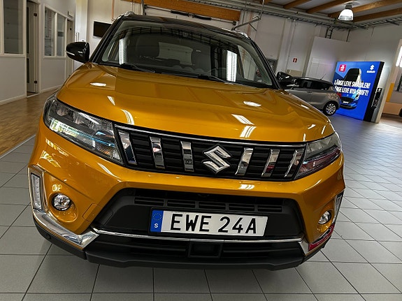 Suzuki Vitara 2 of 5