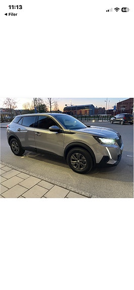 Peugeot 2008 2 of 5