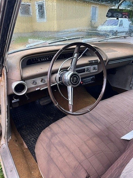 Chevrolet Impala 8 of 9