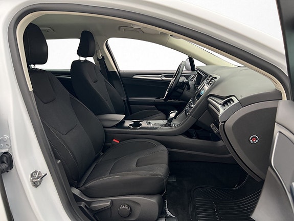 Ford Mondeo 15 of 30