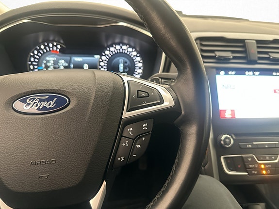 Ford Mondeo 20 of 30