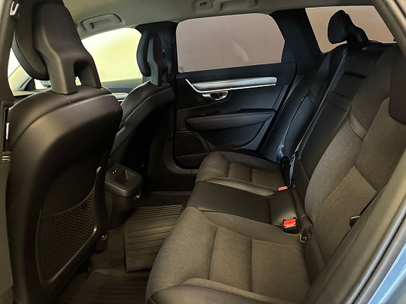 Volvo V90 16 of 19