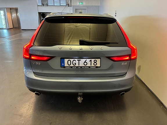 Volvo V90 7 of 19