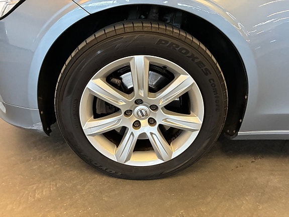 Volvo V90 4 of 19