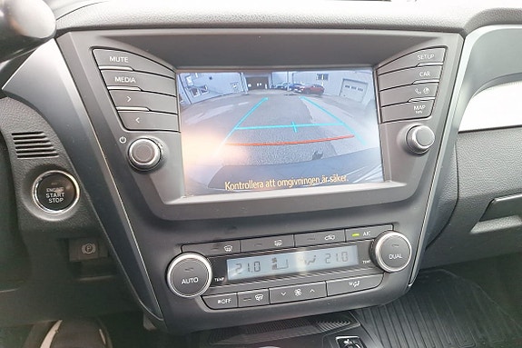 Toyota Avensis 15 of 19