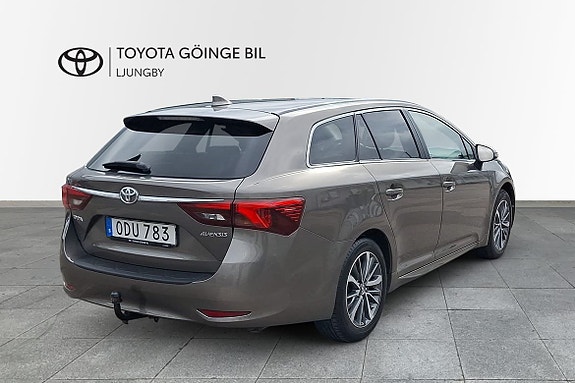 Toyota Avensis 18 of 19