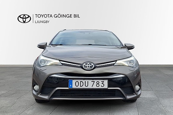 Toyota Avensis 5 of 19
