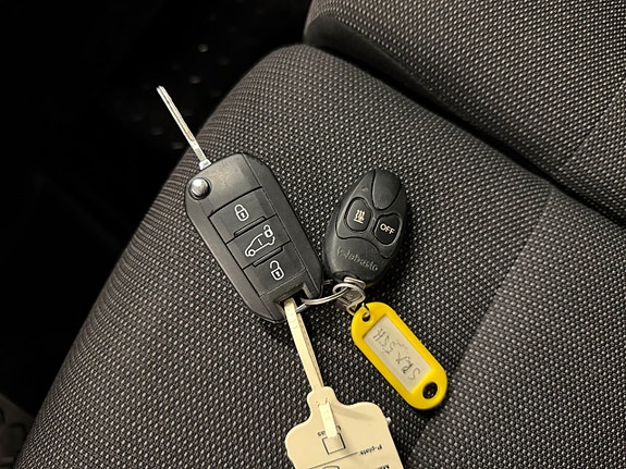 Peugeot Partner 23 of 23