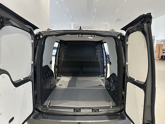 Volkswagen Caddy 9 of 12