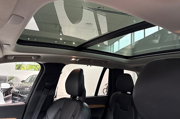 Volvo XC90 22 of 25