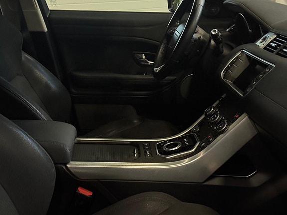 Land Rover Range Rover Evoque 13 of 20