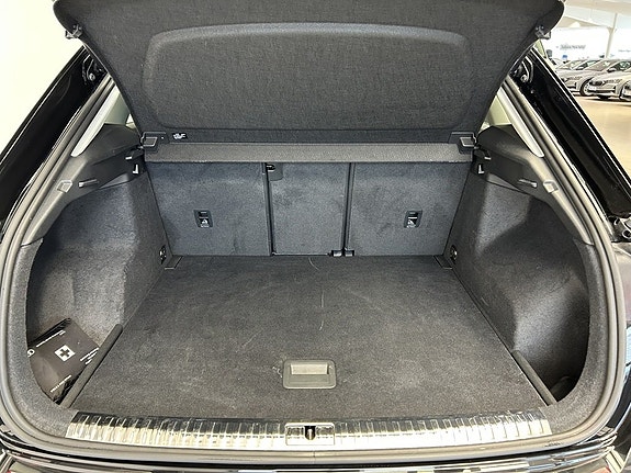Audi Q3 8 of 26