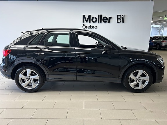 Audi Q3 4 of 26