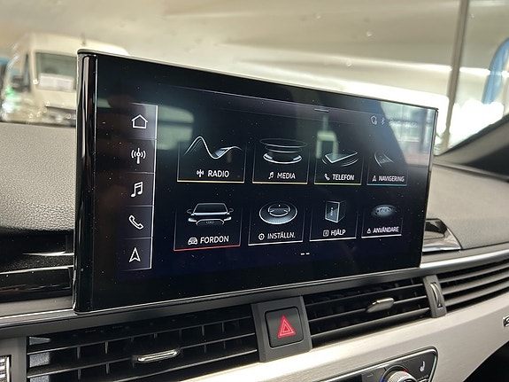 Audi A4 14 of 26