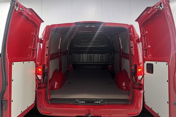 Mercedes-Benz Vito 114 9 of 16