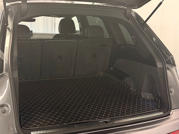 Audi Q7 15 of 16